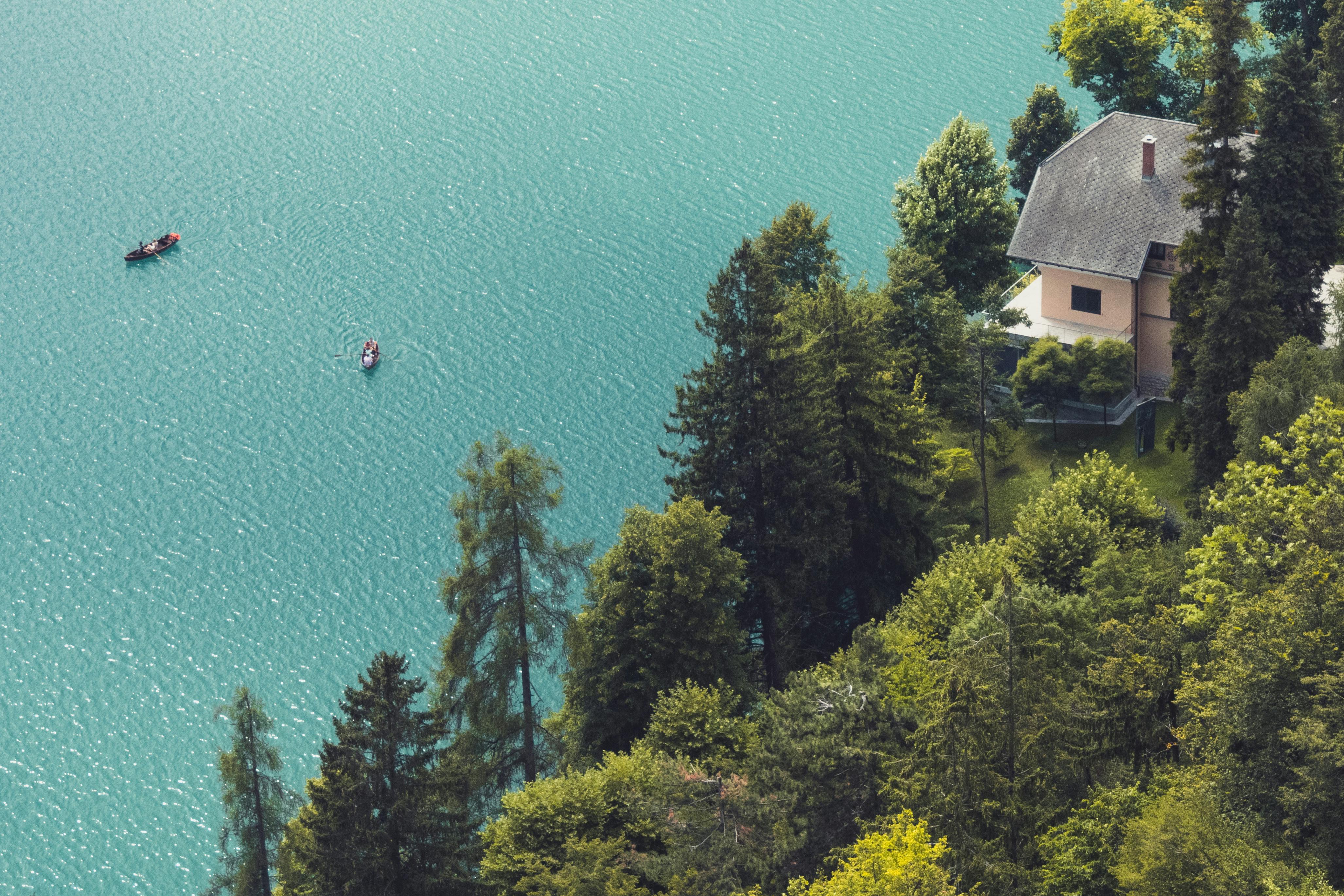 home-banner-background